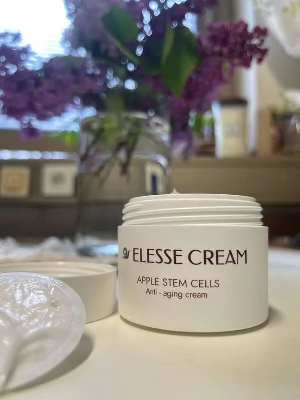 Elesse Cream (Ellesse Cream)