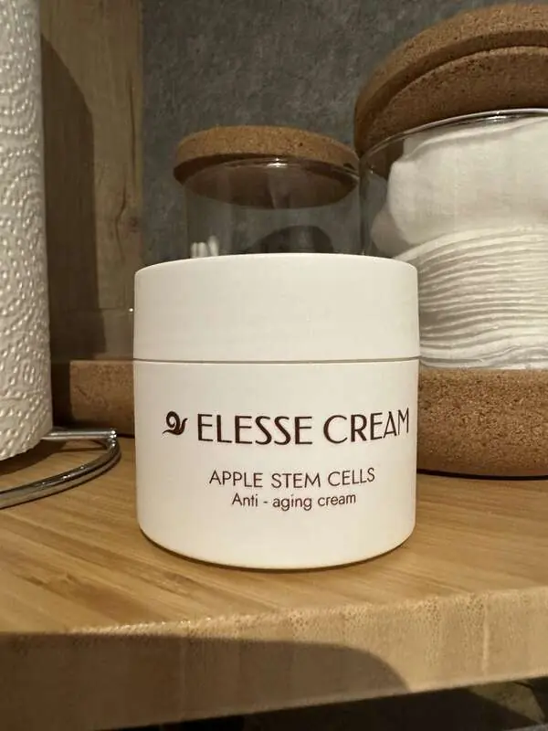 Elesse Cream (Ellesse Cream)