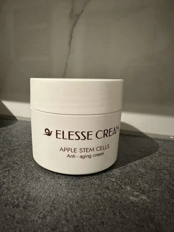 Elesse Cream (Ellesse Cream)