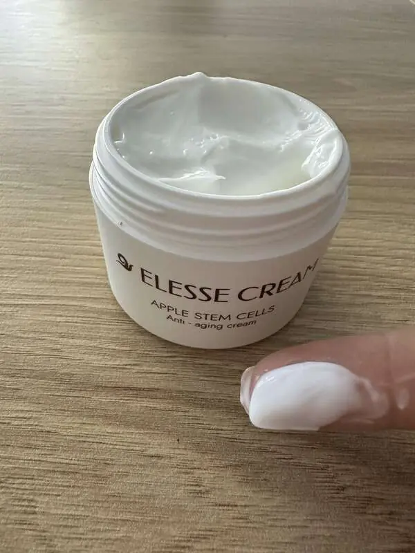 Elesse Cream (Ellesse Cream)